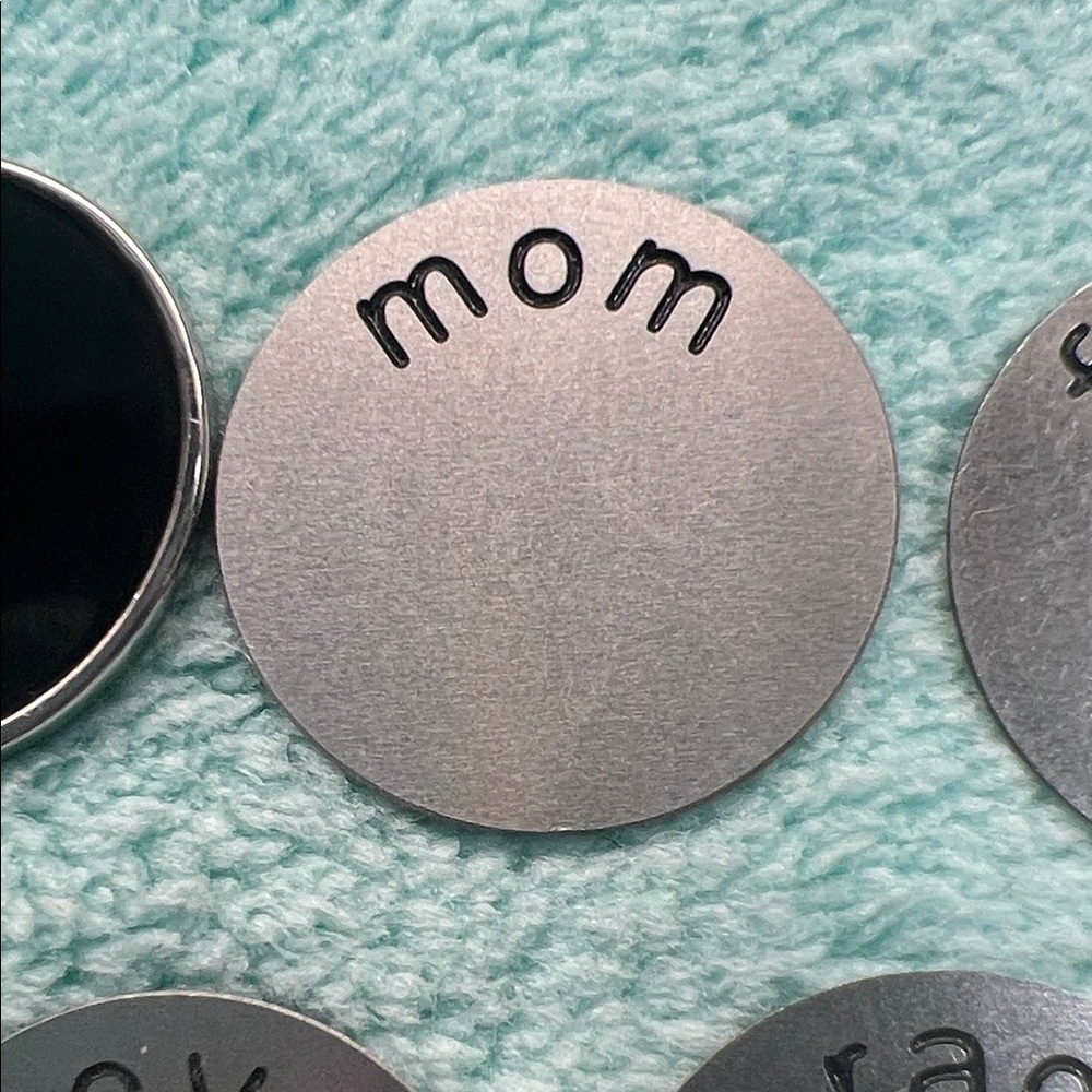 Floating Locket Charm Coin - Picture 3 of 5